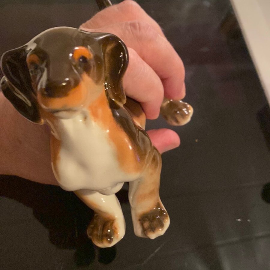 VINTAGE LOMONOSOV IMPERIAL RUSSIAN PORCELAIN DACHSHUND DOG-STAMPED MADE IN USSR