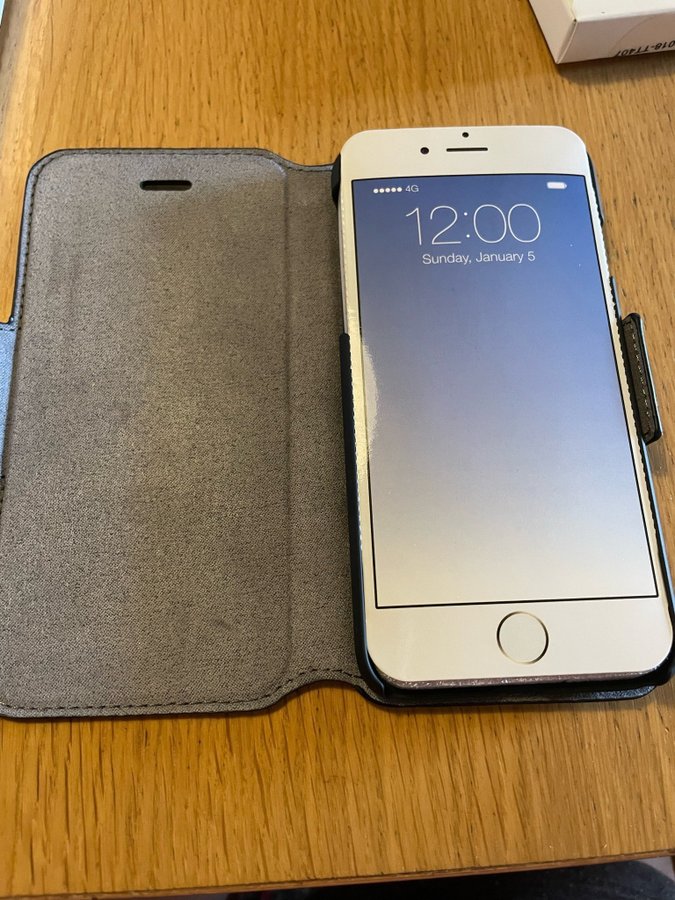 Mobil fodral med korthållare iPhone 8/7/6/6S