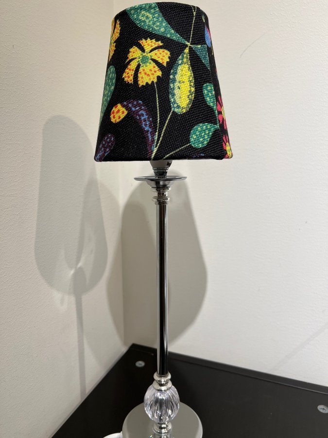 LAMPSKÄRM TYG FRÅN SVENSKT TENN/ JOSEF FRANK / EKVATORN