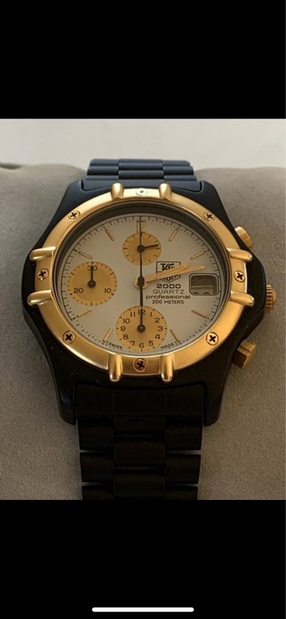 TAG Heuer 2000 Quartz Chronograph