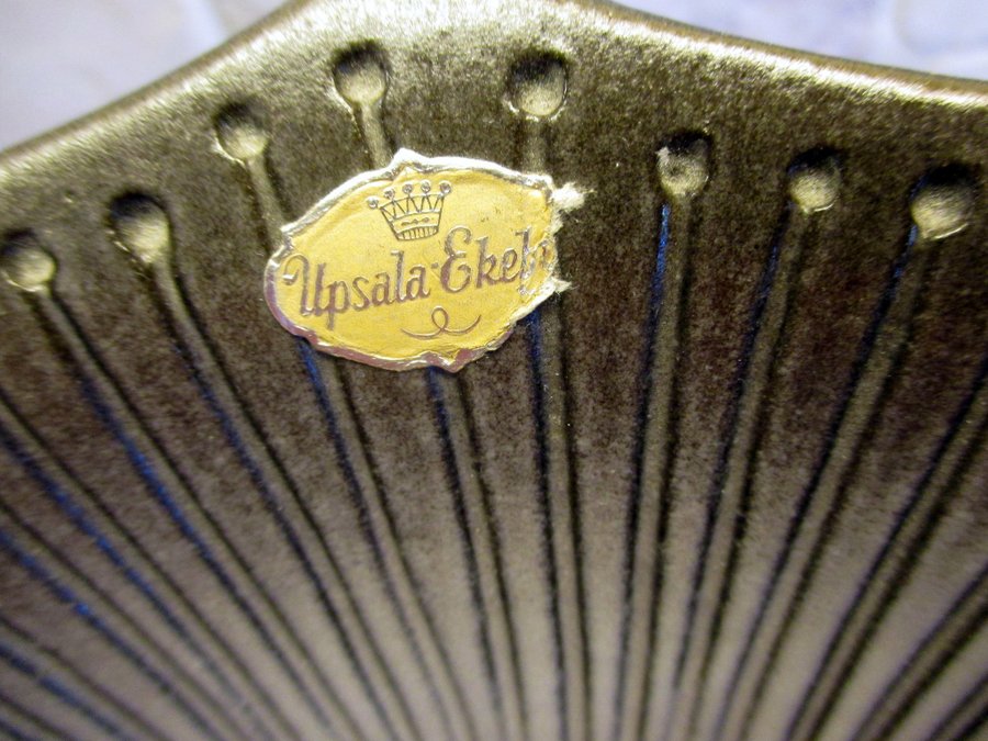+- Upsala Ekeby Skål 5105 -Hjördis Oldefors - DELFIN 1957 -+