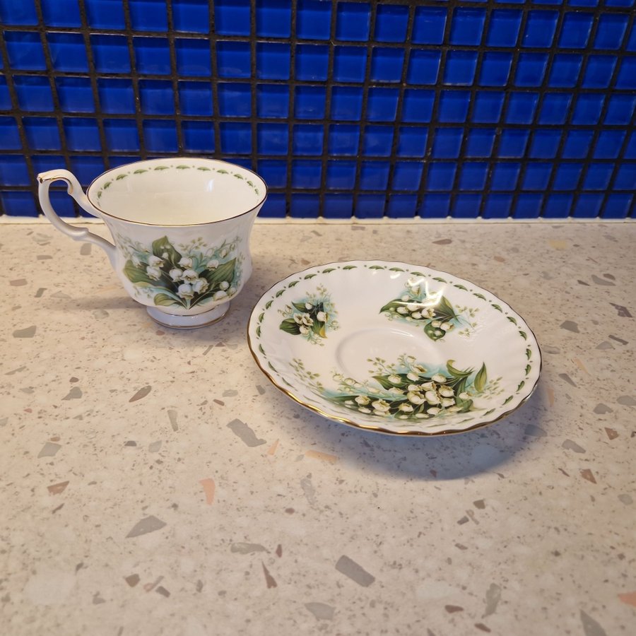 Månadskopp May Royal Albert Flower of the month retro kaffekopp liljekonvalj