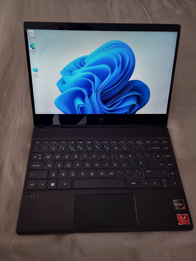 HP Envy x360 13 AMD Ryzen 7 Pekskärm 133" skadad skärm WINDOWS 11 Home