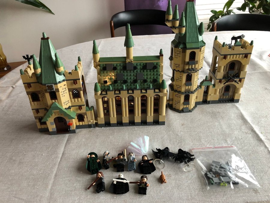 Lego Harry Potter 4842 Hogwarts Castle från 2010
