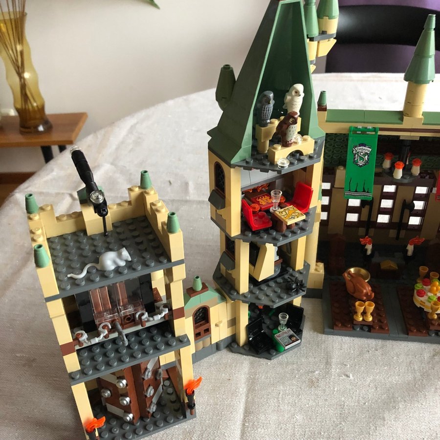 Lego Harry Potter 4842 Hogwarts Castle från 2010