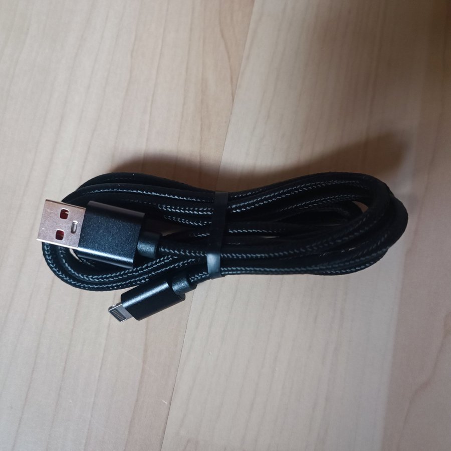 15m Lightning kabel Svart flätad