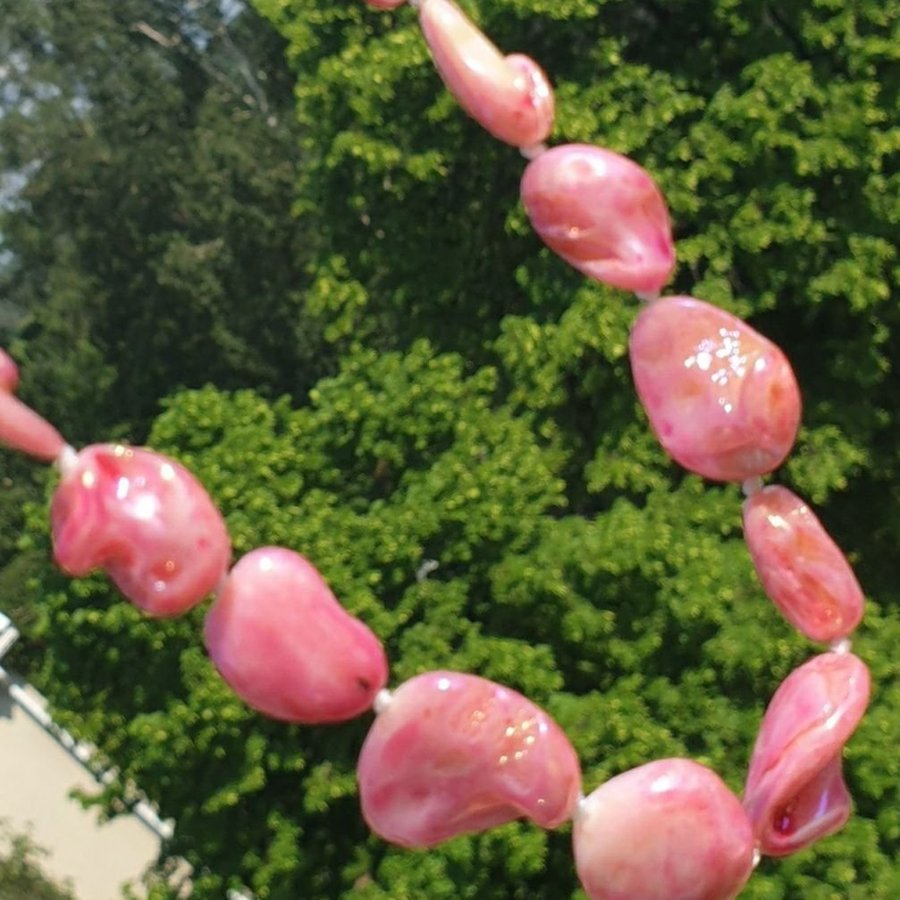 Vackert halsband av färgad snäcka rosa guld ca 80cm pärlor pärlemor