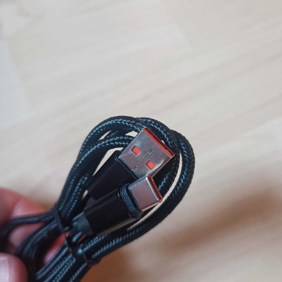 1 m USB-C kabel Svart flätad