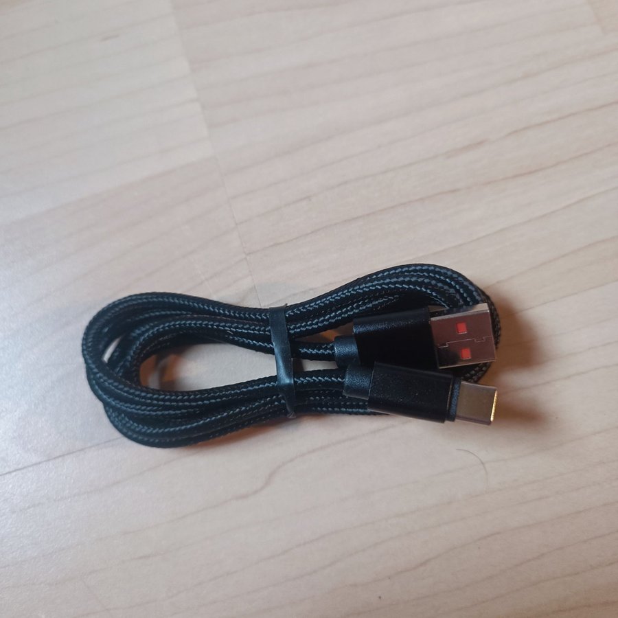 1 m USB-C kabel Svart flätad