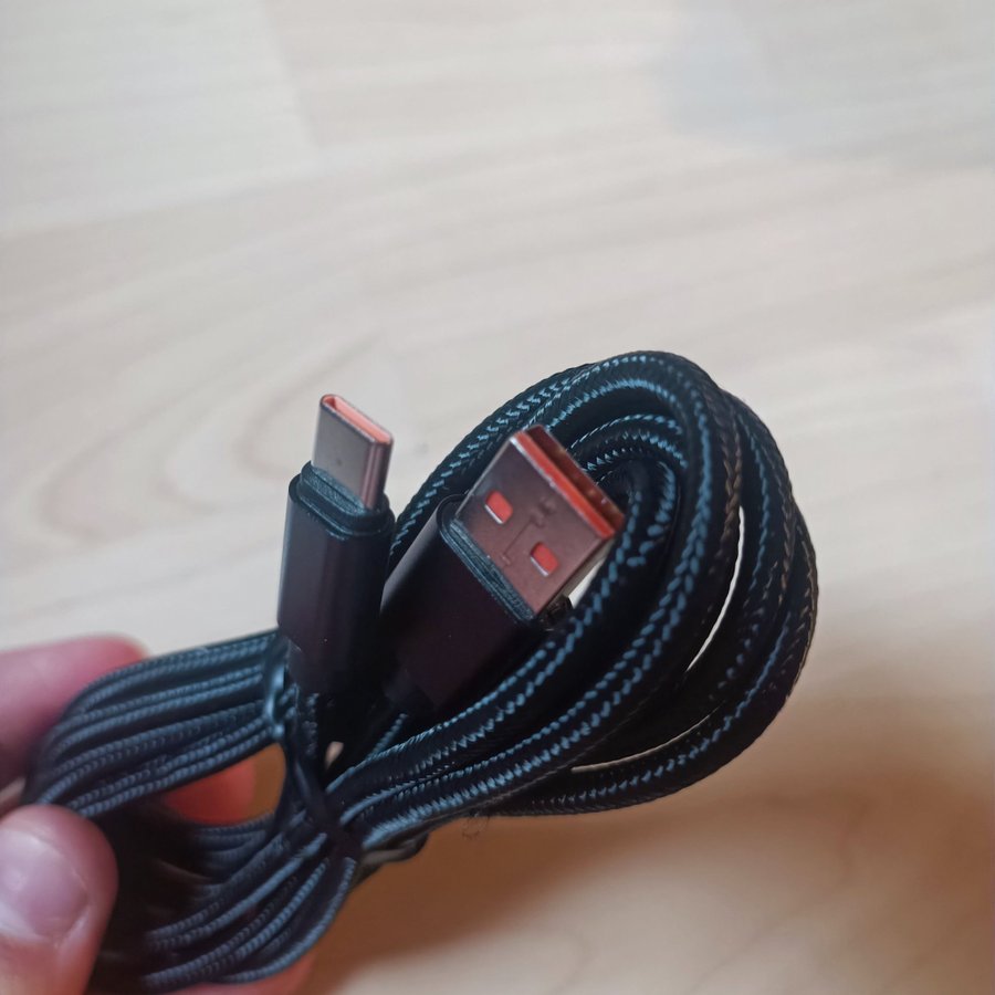 2 m USB-C kabel Svart flätad