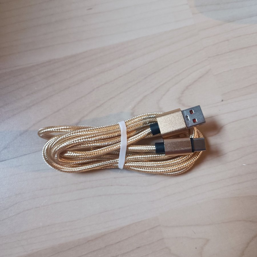 15m Usb-C kabel Guld flätad