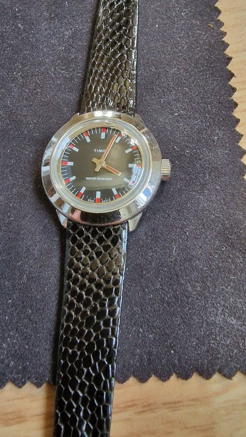 Timex 55111 damklocka 1975