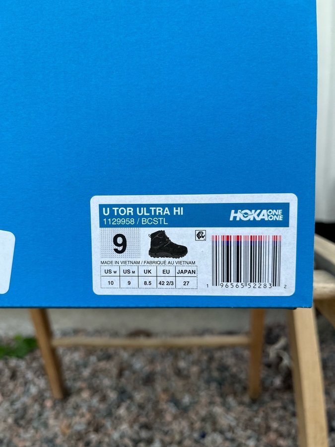 Oanvända Hoka One One Tor Ultra Hi Gore-Tex Vandringskängor Svart 42 2/3