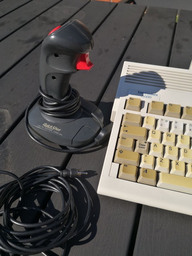 Amiga 600 plugplay