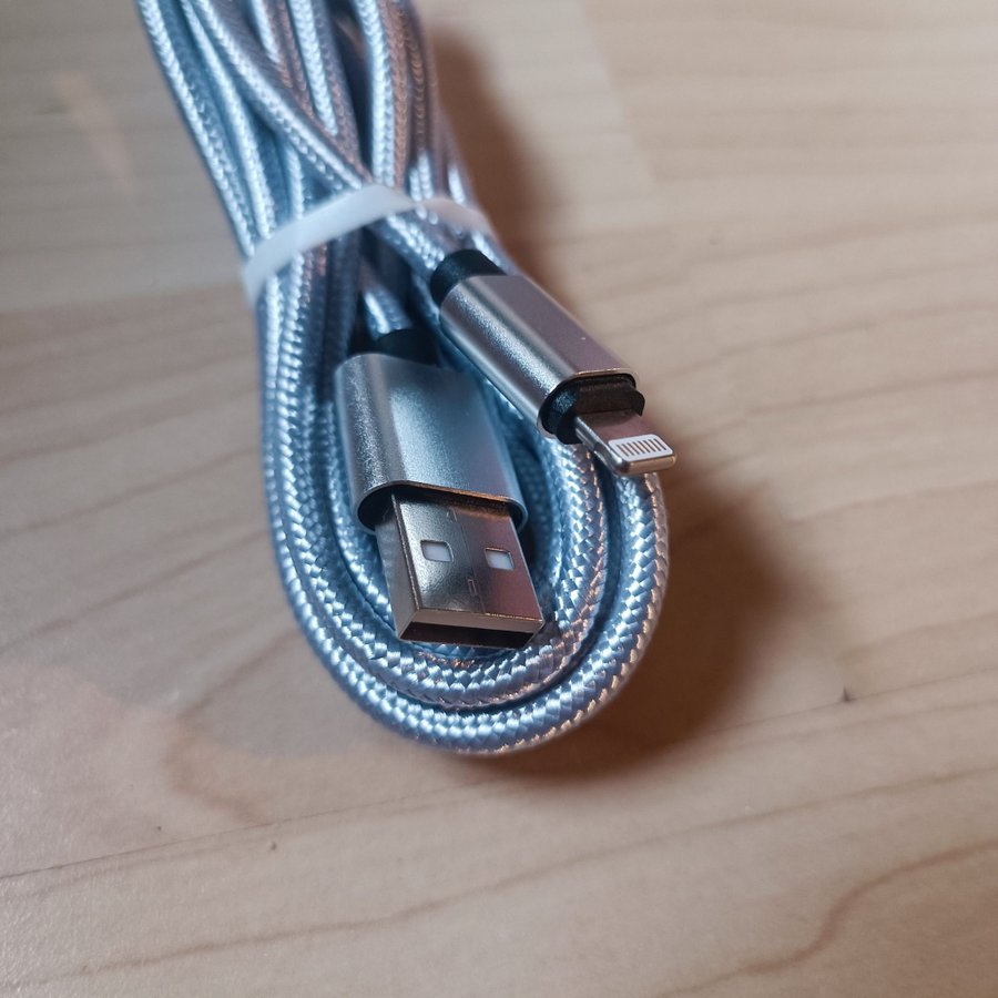2m Lightning kabel Silver flätad