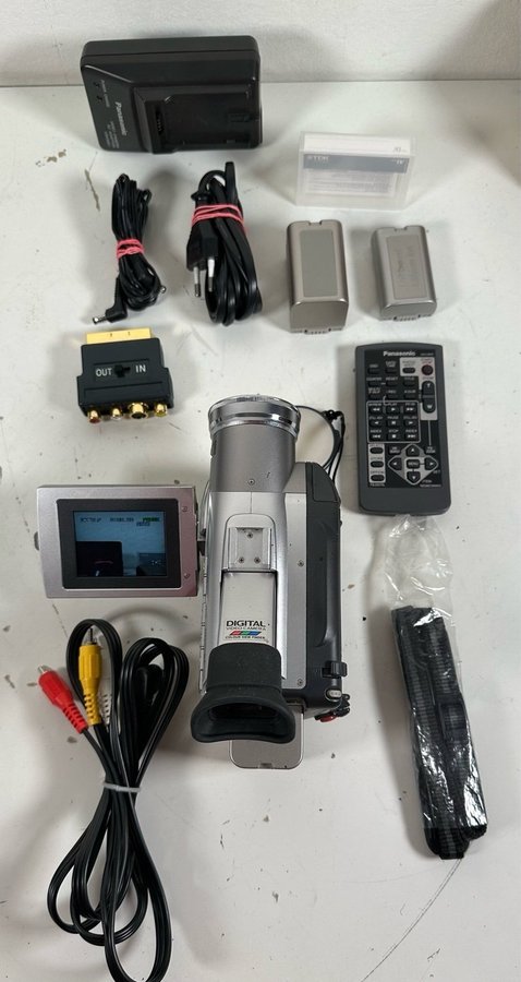 VideoKamera Panasonic NV-DS27 MiniDV Digital Video Camera Recorder Camcorder