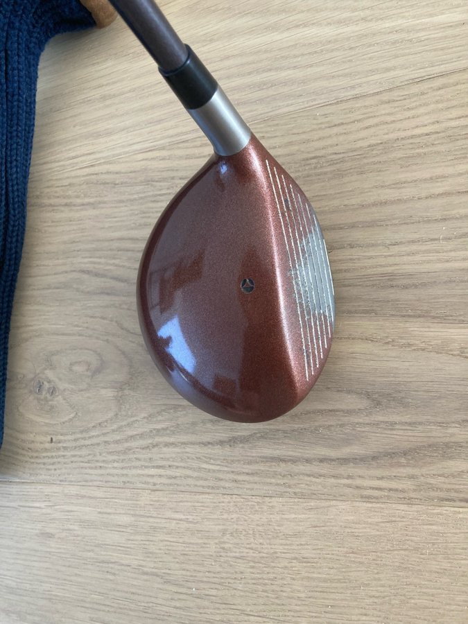 TaylorMade Titanium Driver med Bubble Shaft