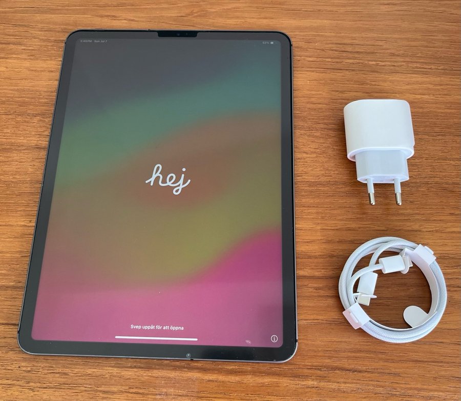 iPad Pro 11-inch 256 GB Wi-Fi + Cellular