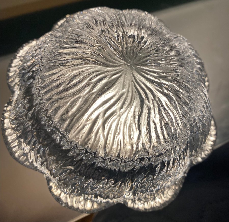 Holmegaard av Sidse Werner handblåst glas "Vattenlilja" stor ljusstake/skål