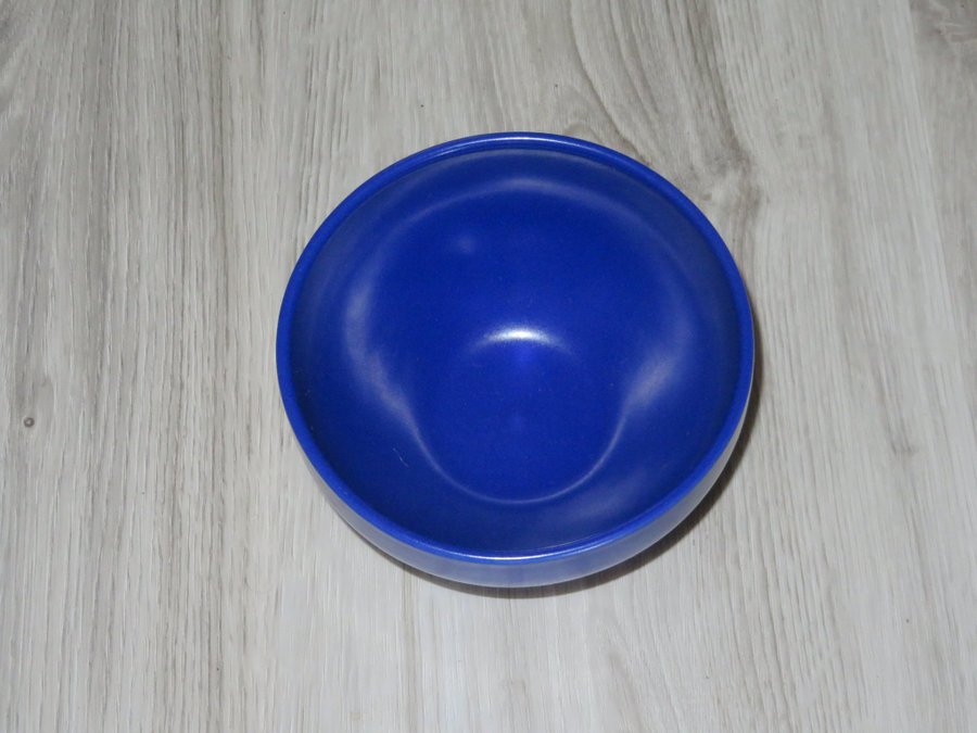 Höganäs Keramik 1 frukostskål indigoblå härlig form t filen mycket fint skick!