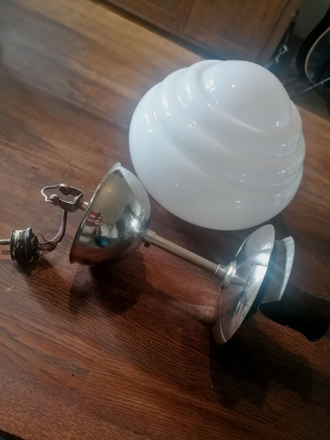 Takpendel Art deco Lampa Opalglas Bikupan 40 50-tal Retro