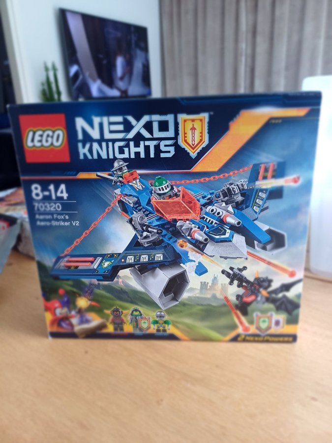 LEGO NEXO KNIGHTS 70320 - Aaron Fox's Aero Striker V2