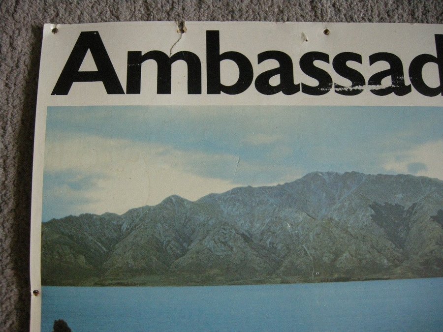 Gammal reklam-skylt för ABU Ambassadeur Dubbelsidig