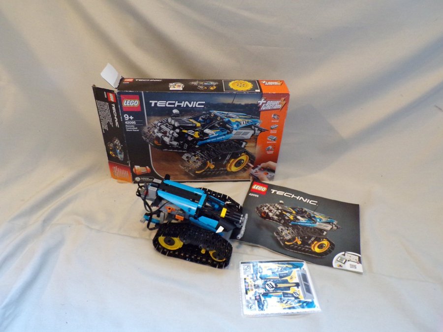 Lego Technic 42095 Remote-Controlled Stunt Racer med kartong