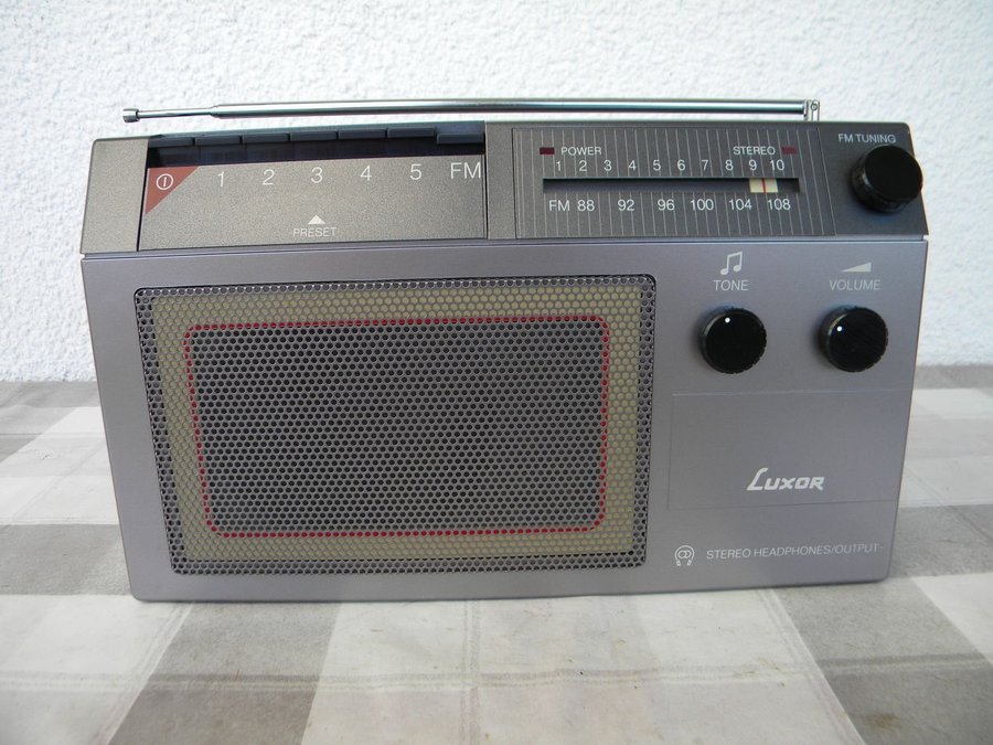 Transistorradio - Luxor - FM - Radio - Transistor - 1987 - Type: 9151