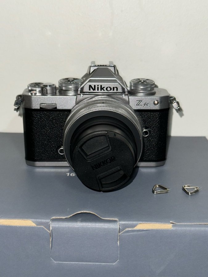 Nikon Z fc Ny i kartong