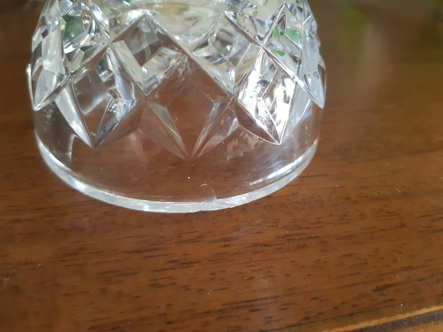 Vintage vacker kristallskål på fot