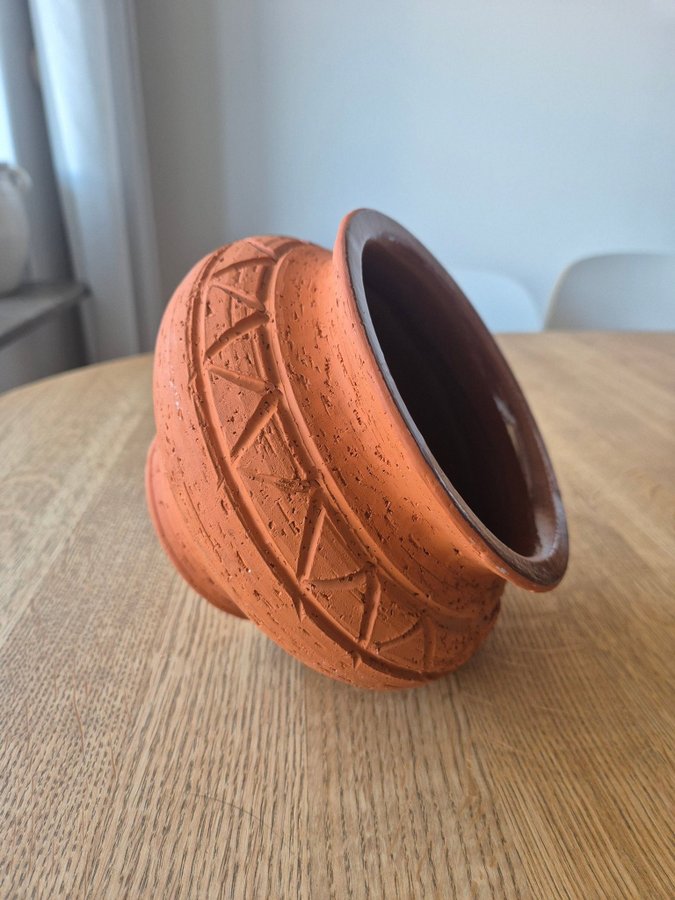 Terracotta kruka från Steninge Keramik