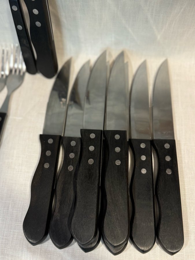 18 delar exklusiva grillbestick 25cm m galet vassa knivar