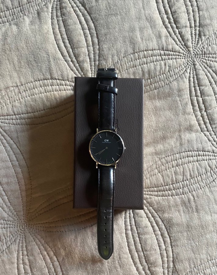 Daniel Wellington Klocka Svart Läder