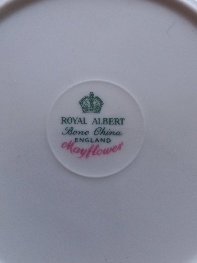 Royal Albert MAYFLOWER 1 ASSIETT + 1 KAFFEFAT