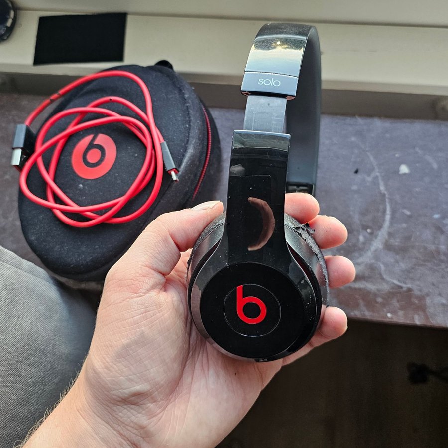 beats solo 2 wireless / trådlösa