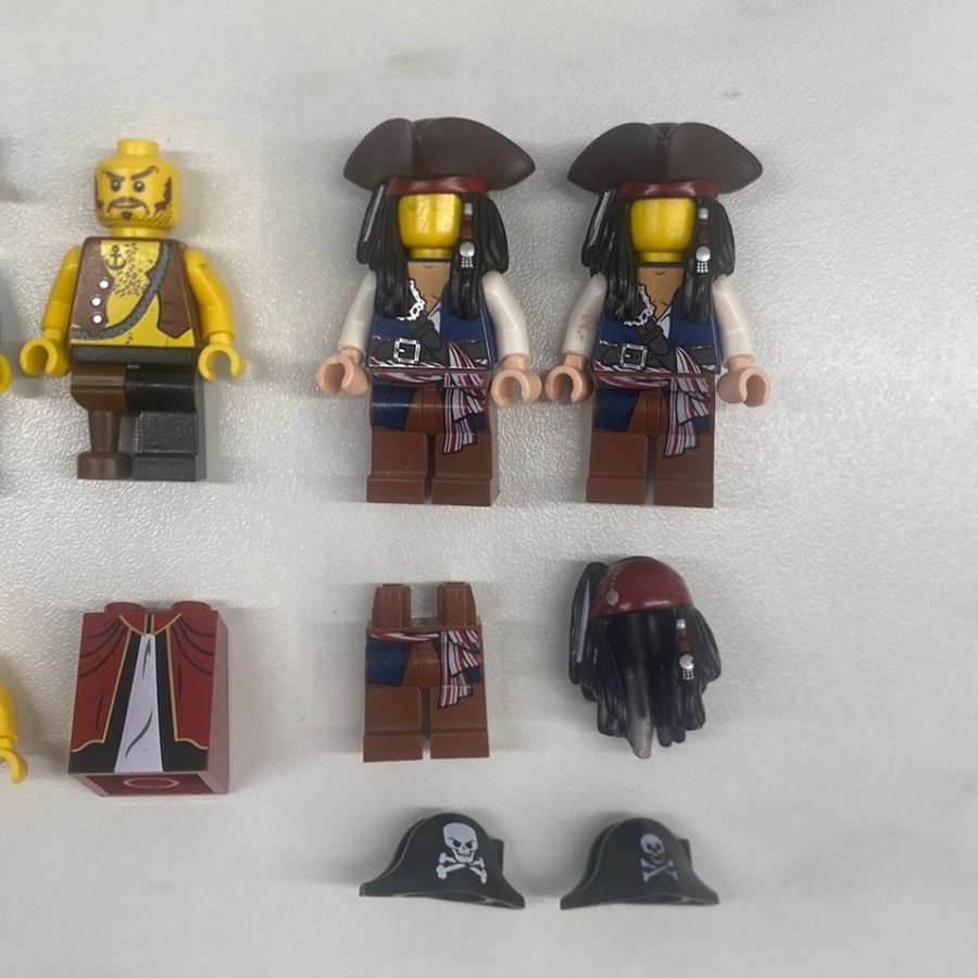 Lego diverse minifigurer och tillbehör