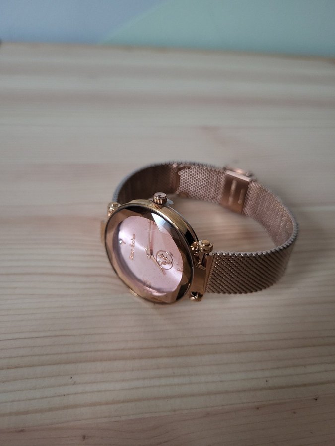 Bon Echo armbandsur rosé guld förgylld utrop 1kr!