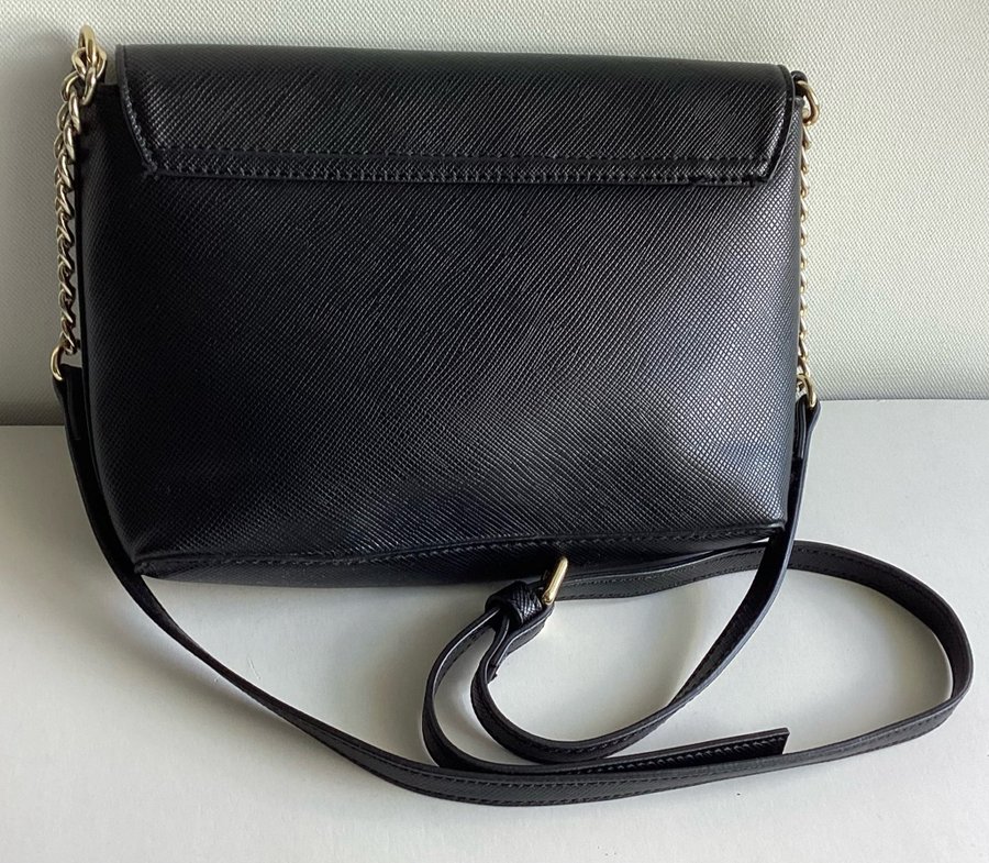 MANGO - Axelremsväska Crossbody Bag - svart - konstläder - OANVÄND