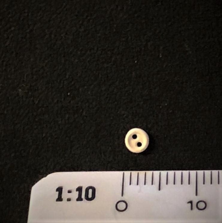 Miniatyr 12 brons dockknappar av metall - 3mm - dockskåp dockhus 1:12 Lundby