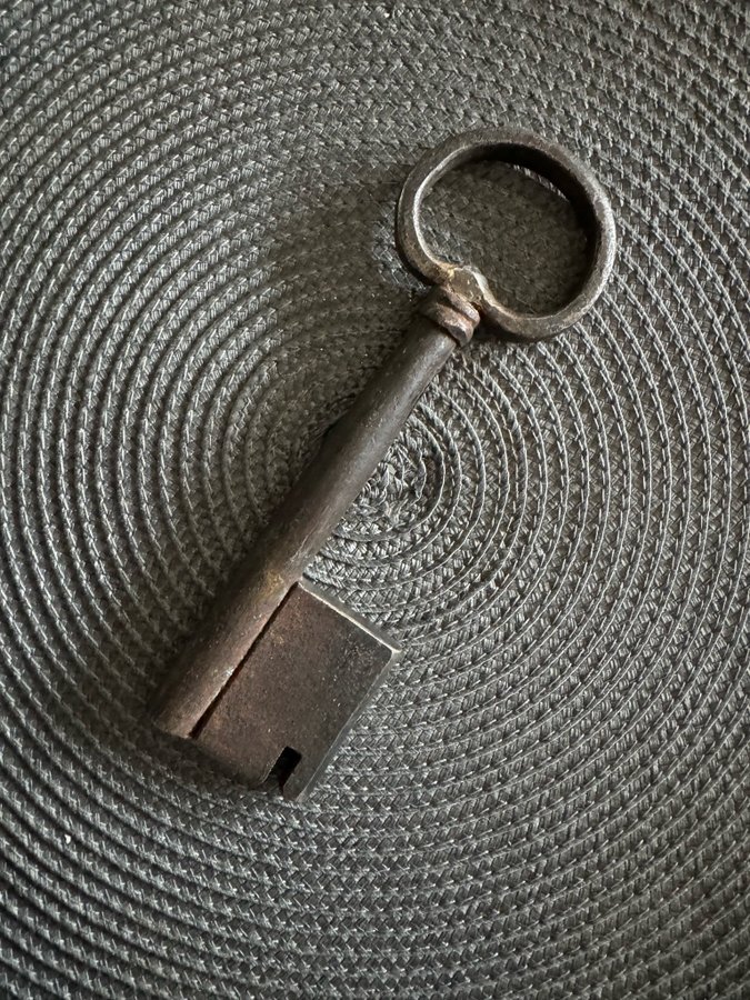 Antik nyckel