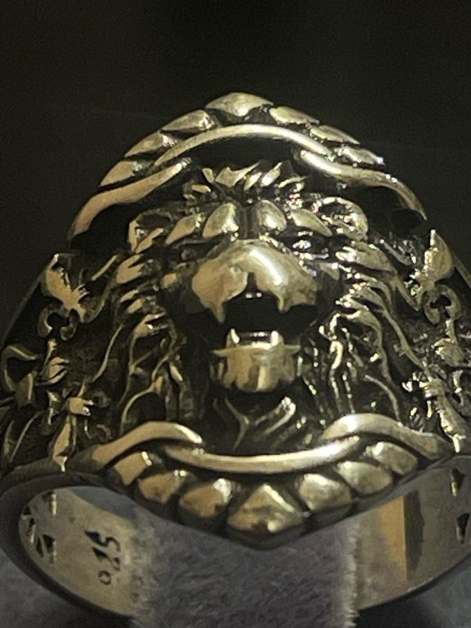 silverring i äkta silver Lejonansikte  fina detaljer stämplat 925