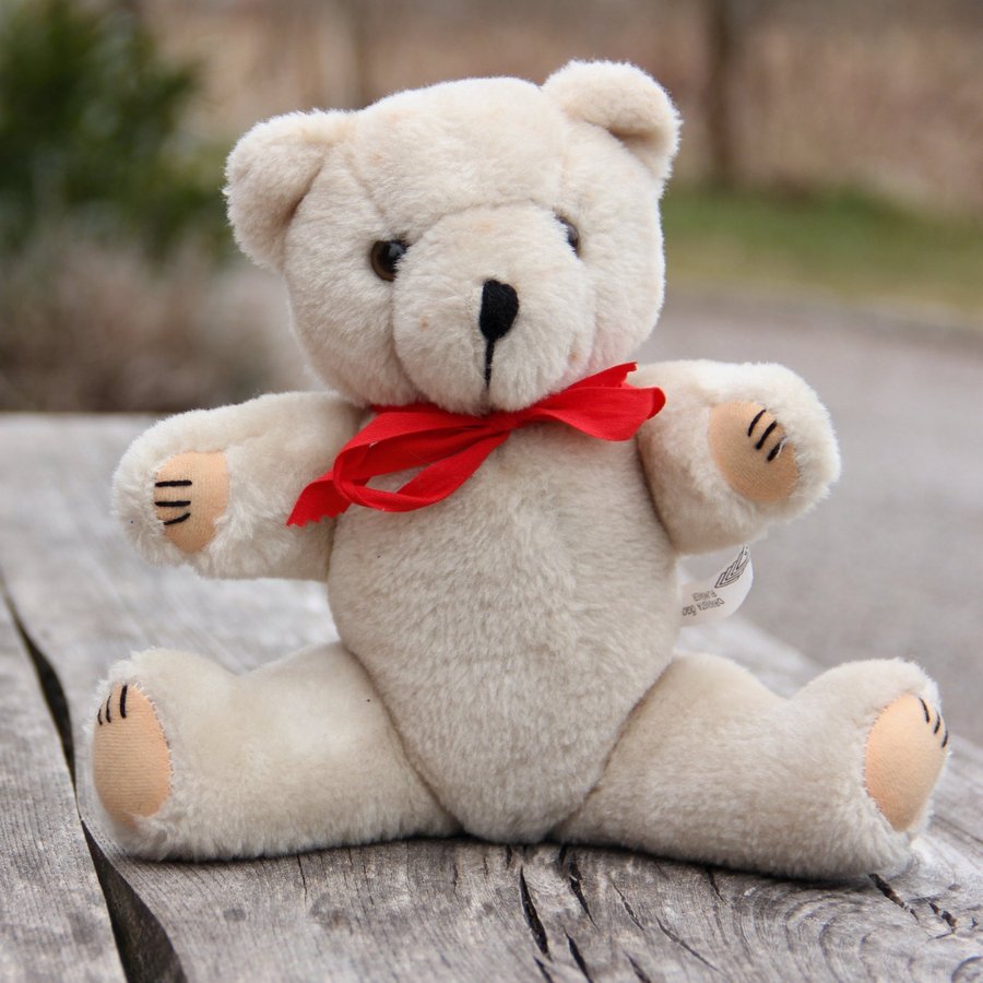 Inter teddybjörn vit beige nalle CE-märkt gosedjur mjukisdjur leksak retro
