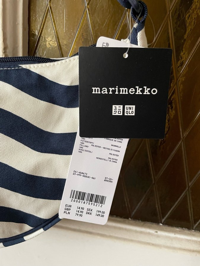 Marimekko x Uniqlo Lirinä round mini blå randig axelremsväska handväska väska
