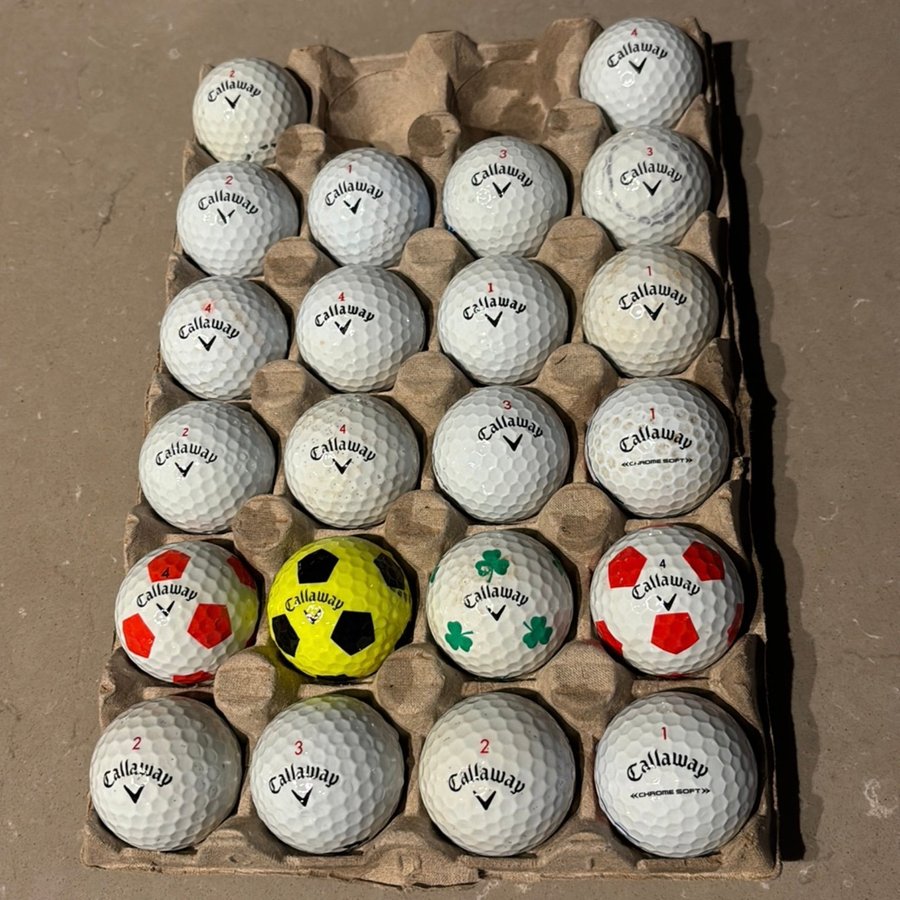 22 st Callaway Chrome Soft golfbollar