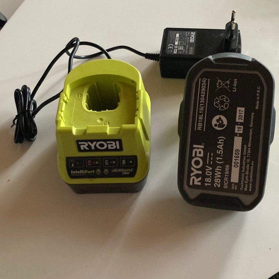 Ryobi 18V Batteri 15 Ah och Laddare