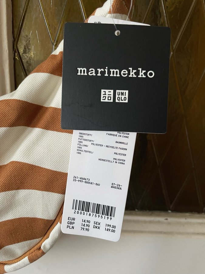 Marimekko x Uniqlo Lirinä round mini beige randig axelremsväska handväska väska