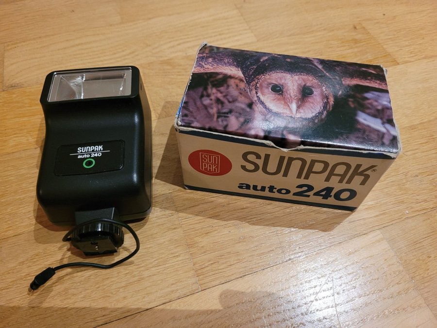 Blixt till kamera Sunpak auto 240