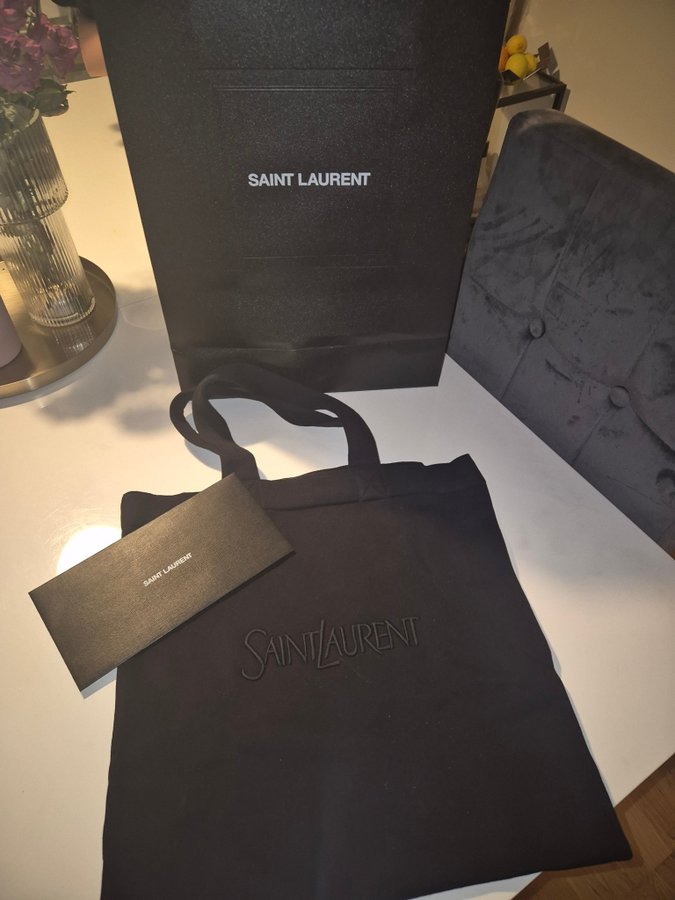 Saint laurent tygväska