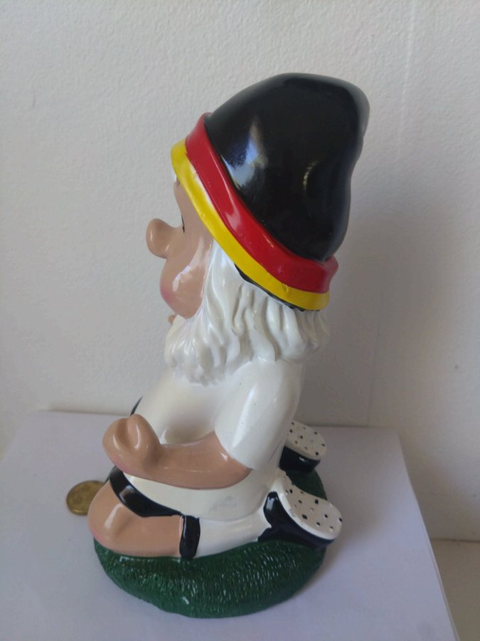 Garden Gnome Germany Fotboll Figurin tomte tysk